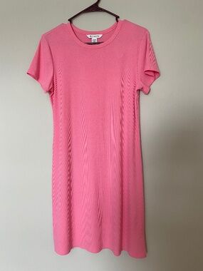 Pink short sleeve Athleta dress